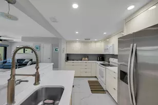 6017 Bayview Dr, Fort Lauderdale, FL 33308 - Photo 10