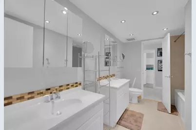6017  Bayview Dr, Unit #6017, Fort Lauderdale, FL 33308 - Photo 14