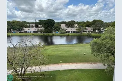 1811  Sabal Palm, Unit #405, Davie, FL 33324 - Photo 4