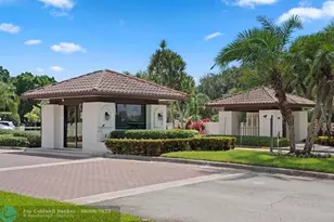 301 Olivewood Pl, Boca Raton, FL 33431 - Photo 18