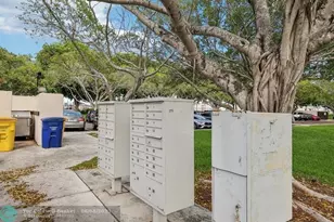 301 Olivewood Pl, Boca Raton, FL 33431 - Photo 36