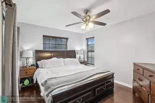 301 Olivewood Pl, Boca Raton, FL 33431 - Photo 10