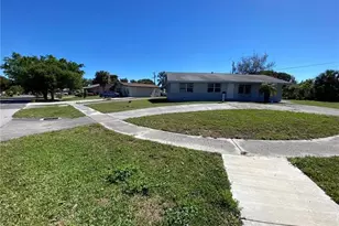 1654 43rd St, West Palm Beach, FL 33407 - Photo 4