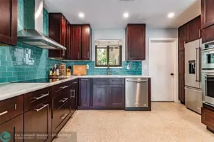 2113 NE 62nd St, Fort Lauderdale, FL 33308 - Photo 16