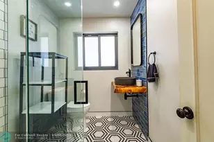 2113 NE 62nd St, Fort Lauderdale, FL 33308 - Photo 20