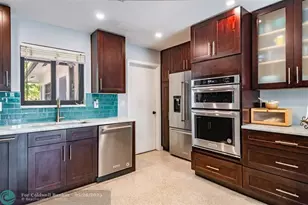 2113 NE 62nd St, Fort Lauderdale, FL 33308 - Photo 14