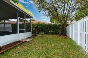 801 NW 130th Ave, Pembroke Pines, FL 33028 - Photo 18