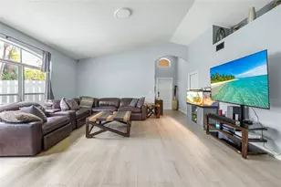 801 NW 130th Ave, Pembroke Pines, FL 33028 - Photo 6