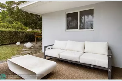 20515  Highland Lakes Blvd, Miami, FL 33179 - Photo 4