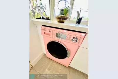 20515  Highland Lakes Blvd, Miami, FL 33179 - Photo 14