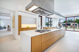 10 Pelican Dr, Fort Lauderdale, FL 33301 - Photo 16