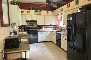 867 Cortez Ave, The Villages, FL 32159 - Photo 2