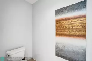 315 NE 3rd Ave, Fort Lauderdale, FL 33301 - Photo 18