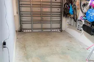 1102 SW 158th Ave, Pembroke Pines, FL 33027 - Photo 24