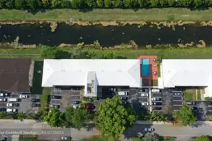 8821 NW 38th Dr, Coral Springs, FL 33065 - Photo 2