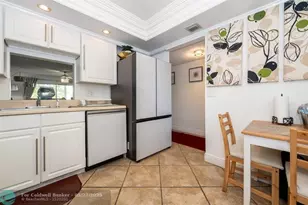 8821 NW 38th Dr, Coral Springs, FL 33065 - Photo 30