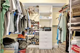 10217 NW 24th Pl, Sunrise, FL 33322 - Photo 12