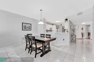 10217 NW 24th Pl, Sunrise, FL 33322 - Photo 8