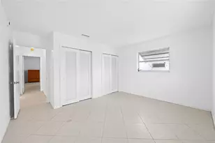 7005 NW 11th St, Margate, FL 33063 - Photo 12