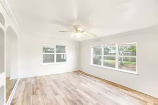 140 SE Serenata Ct, Port Saint Lucie, FL 34983 - Photo 16