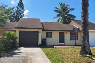 5078 Ambler Ln, Lake Worth, FL 33463 - Photo 2