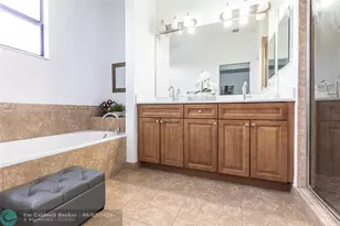 4851 NW 57th Ct, Tamarac, FL 33319 - Photo 4