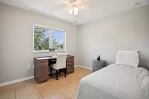 2325 SE 5th St, Pompano Beach, FL 33062 - Photo 18