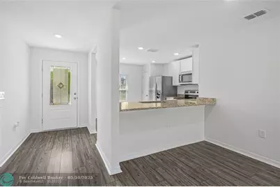 7724  104th Ave, Vero Beach, FL 32967 - Photo 4