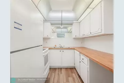 6201 N Falls Cir Dr, Unit #109, Lauderhill, FL 33319 - Photo 12