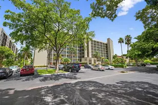 2112 S Cypress Bend Dr, Pompano Beach, FL 33069 - Photo 74