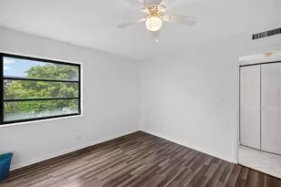 2112 S Cypress Bend Dr, Pompano Beach, FL 33069 - Photo 24