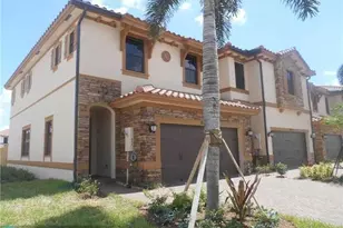 9637 Watercrest Isle, Parkland, FL 33076 - Photo 6