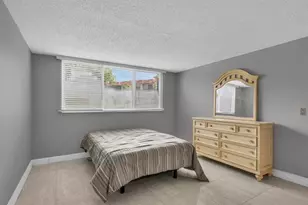 8941 S Hollybrook Blvd, Pembroke Pines, FL 33025 - Photo 22