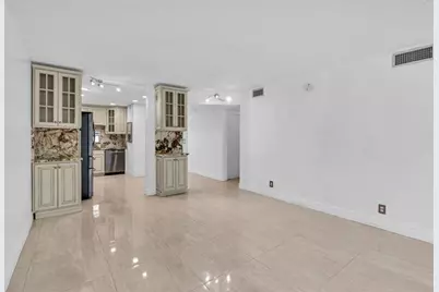 8941 S Hollybrook Blvd, Unit #104, Pembroke Pines, FL 33025 - Photo 16