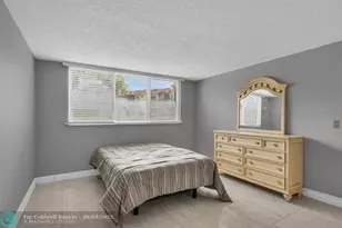 8941 S Hollybrook Blvd, Pembroke Pines, FL 33025 - Photo 24