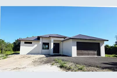 421  Bald Cypress, Clewiston, FL 33440 - Photo 2