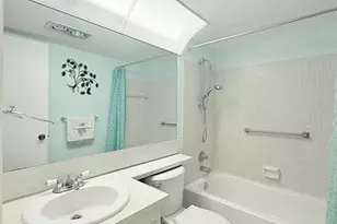 15 Markham A, Deerfield Beach, FL 33442 - Photo 18