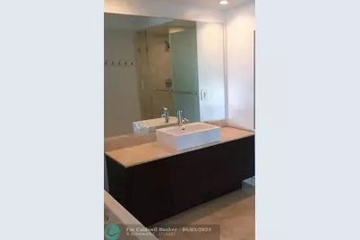 150  Sunny Isles, Unit #1802, Sunny Isles Beach, FL 33160 - Photo 4