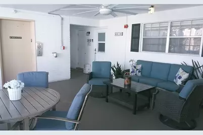 465  Paradise Isle Blvd, Unit #207, Hallandale Beach, FL 33009 - Photo 16