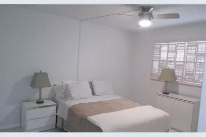 465  Paradise Isle Blvd, Unit #207, Hallandale Beach, FL 33009 - Photo 10