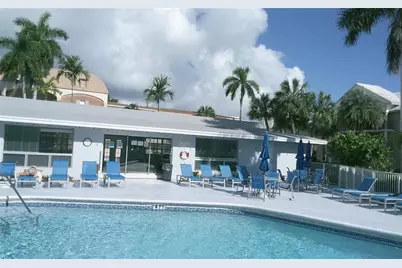 465  Paradise Isle Blvd, Unit #207, Hallandale Beach, FL 33009 - Photo 2