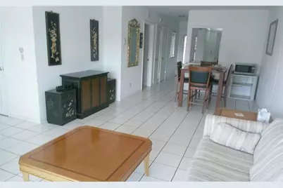 465  Paradise Isle Blvd, Unit #207, Hallandale Beach, FL 33009 - Photo 4