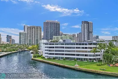 818 SE 4th St, Unit #202, Fort Lauderdale, FL 33301 - Photo 30