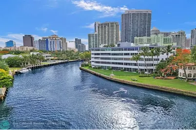 818 SE 4th St, Unit #202, Fort Lauderdale, FL 33301 - Photo 2