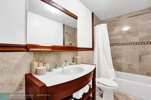 818 SE 4th St, Fort Lauderdale, FL 33301 - Photo 18