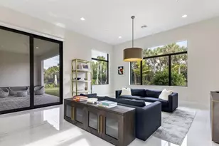 9280 Coral Isles Cir, Palm Beach Gardens, FL 33412 - Photo 14