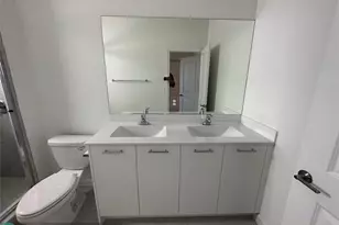 2437 NW 131st Cir, Miami, FL 33167 - Photo 12