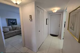 10442 Sunrise Lakes Blvd, Sunrise, FL 33322 - Photo 8