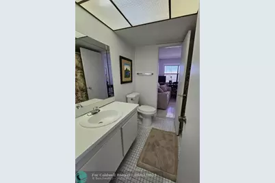 10442  Sunrise Lakes Blvd, Unit #310, Sunrise, FL 33322 - Photo 14