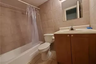 2607 NE 8th Ave, Wilton Manors, FL 33334 - Photo 16